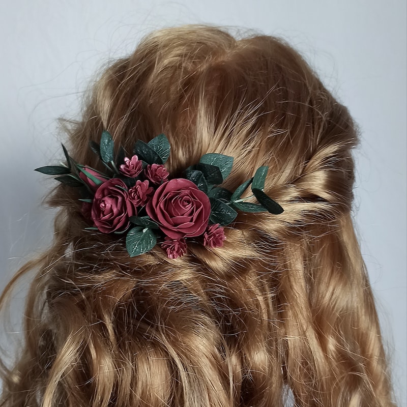 wedding-hairstyle-floral-hair-comb