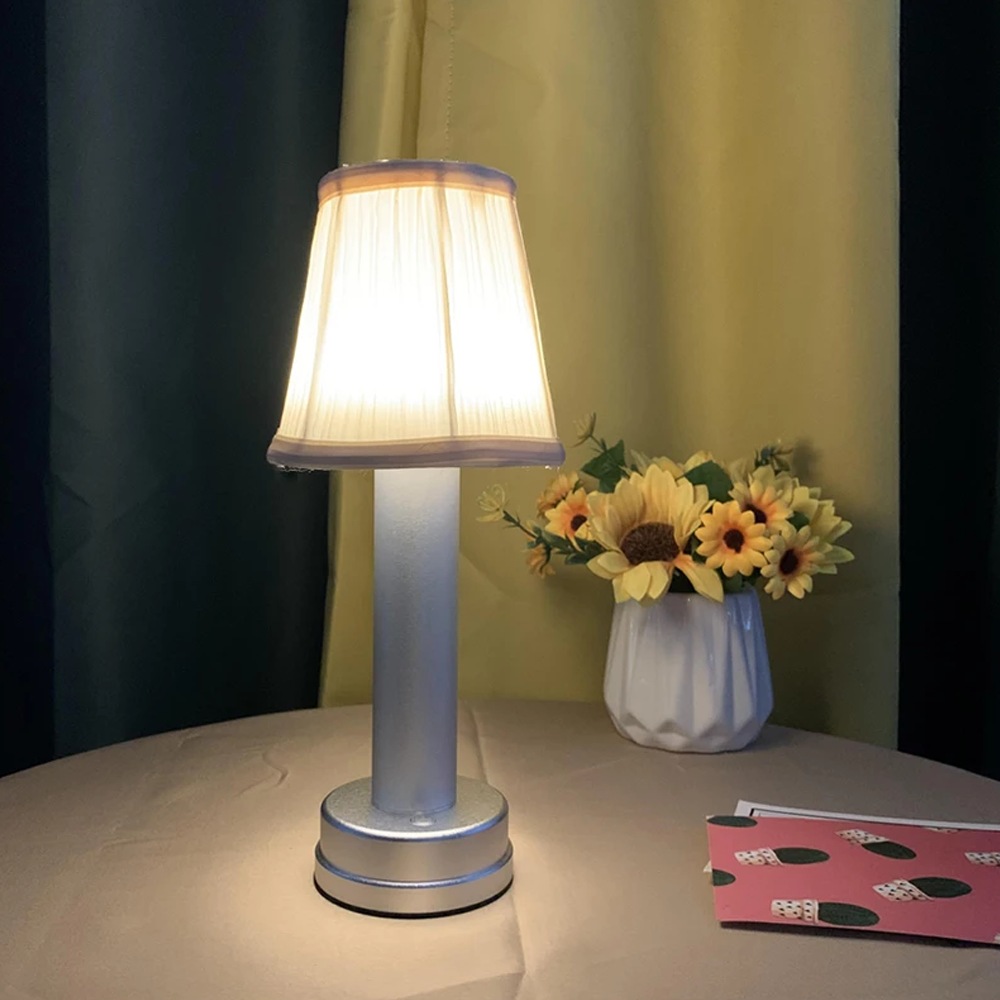 rechargeabledecorativeledtableandbarlampwithshadesilver.png