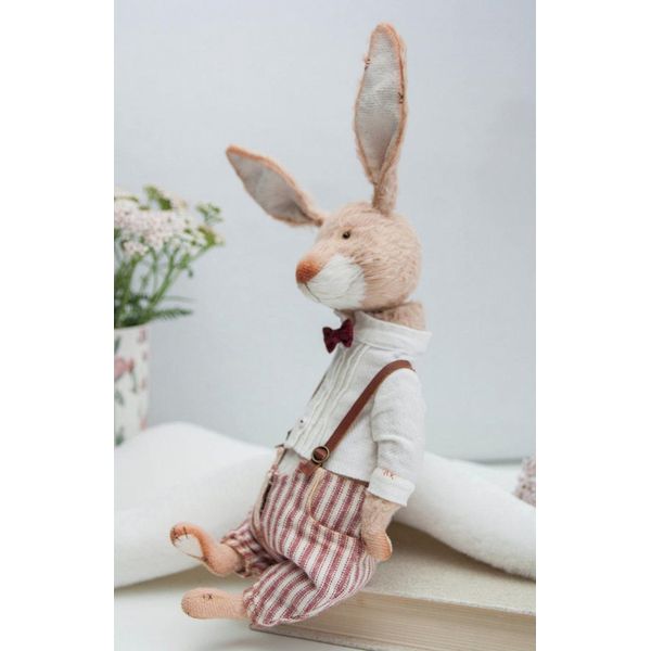 stuffed-bunny-alfredo-by-svetlana-rumyantseva (1).jpg