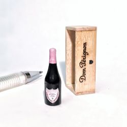Dollhouse miniature 1/12 Champagne ! Champagne bottle in a wooden box