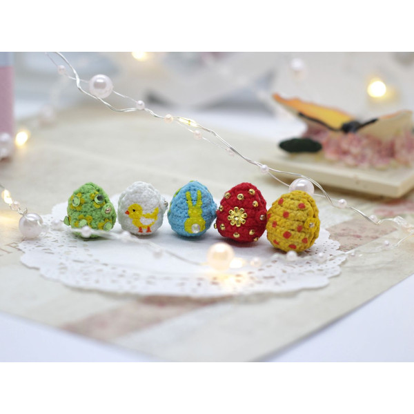 easter-miniatures-egg-with-toy-handmade.jpg