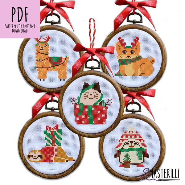 Small Christmas animals cross stitch pattern for gift tags and decorations by Smasterilli.PNG