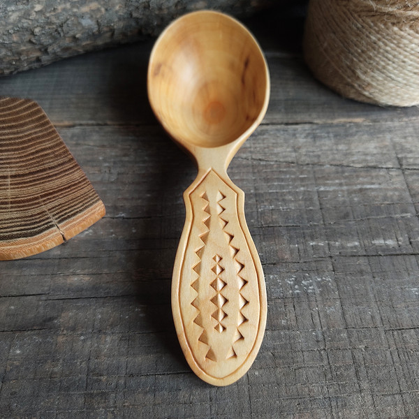 Handmade wooden coffee scoop from natural willow wood with decorated handle - 08