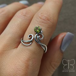 peridot ring, sterling silver ring, adjustable ring, elven ring, handmade jewelry