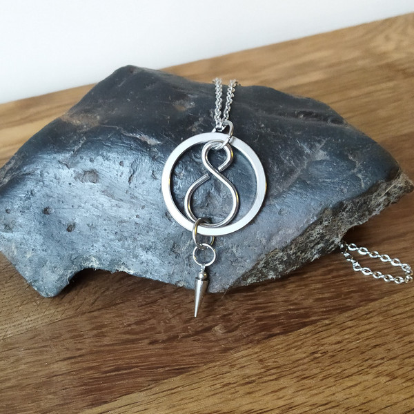 infinity-necklace-with-chain