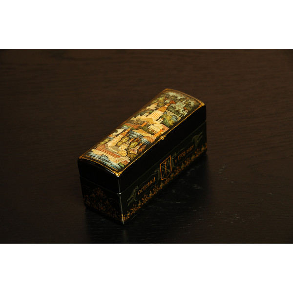 Petersburg miniature lacquer box