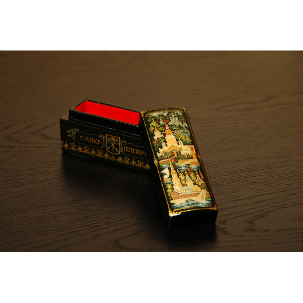 Small St Petersburg lacquer box