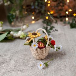 Miniature rope BASKET with flowers Sunflower Daisy Marigold, Fall flower bouquet, Miniature fairy garden decor 1:12