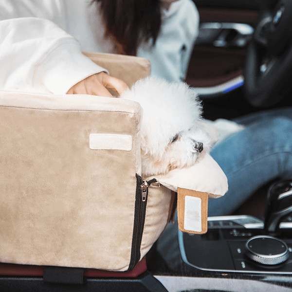 dogcarseat2.png