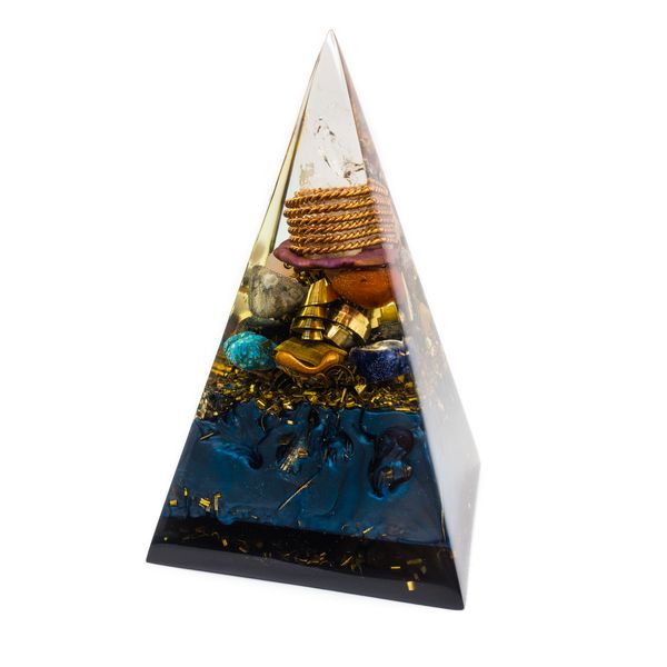 High Orgonite Pyramid with 12 minerals 3.jpg