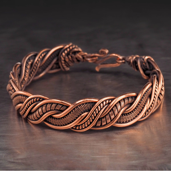 Wire wrapped pure copper braceletWWA00024-02-03.jpeg