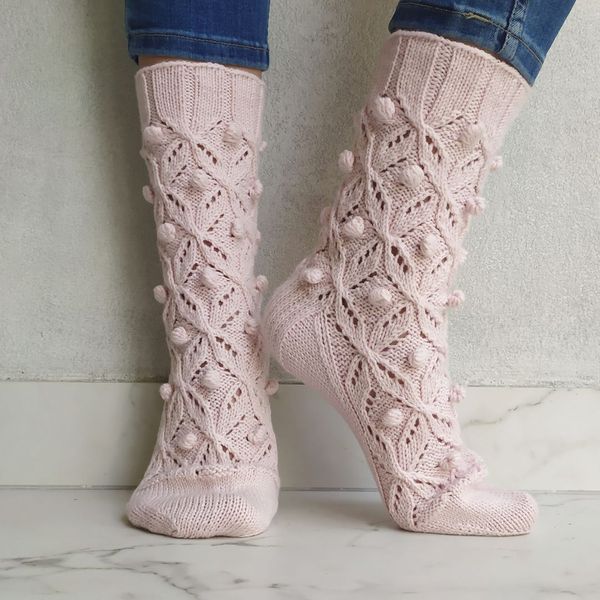 Handmade-warm-wool-womans-socks-5