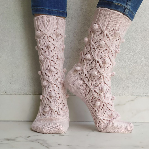 Handmade-warm-wool-womans-socks-6