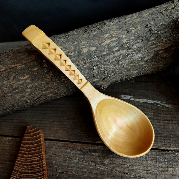 Handmade wooden coffee scoop with decorated handle - 02