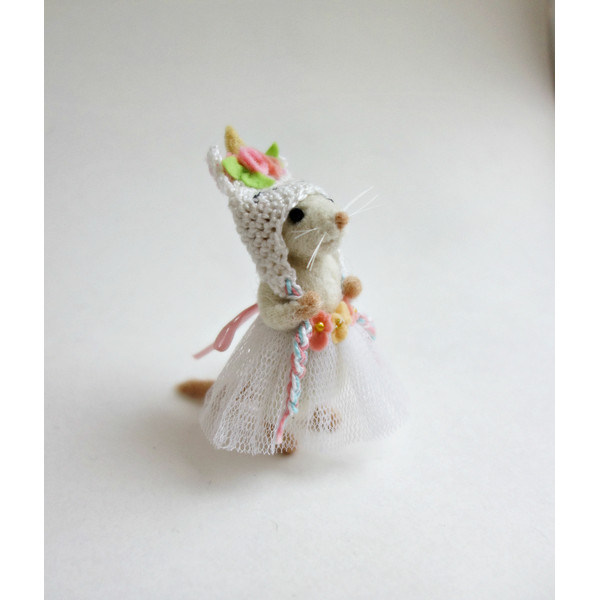 miniature-mouse-unicorn-costume-2