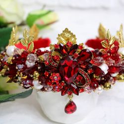 Wedding crown with perls Bridal red diadem Royal tiara Handmade beaded headband Crystal event headpiece Dolce style band