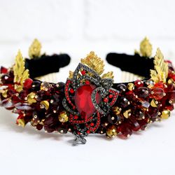 Black and red crown Gothic headdress Handmade beaded headband Royal crystal diadem Event baroque headdress Red headpiece