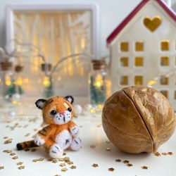 Art collectibles miniatures tiny crochet stuffed tiger micro crochet animal in walnut cute gift for mom small toy