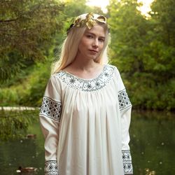 Galadriel dress - inspired by The Lord of the Rings - Made to order