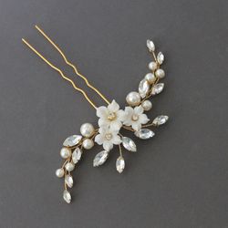 Floral bridal hair pin pearl / Wedding hair piece with flowers / Silver or Gold / Bridal head piece pearl