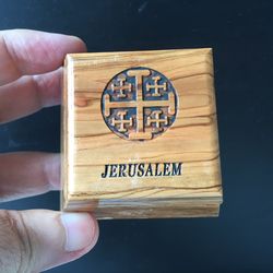 Olive wood JERUSALEM box with Jerusalem cross,  height 5 cm