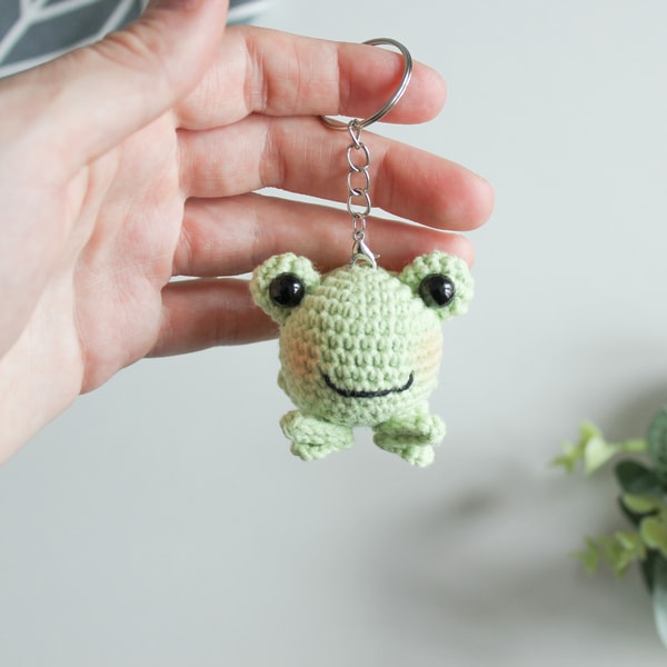 Crochet frog keychain pattern PDF, kawaii frog, cottagecore, | Inspire ...