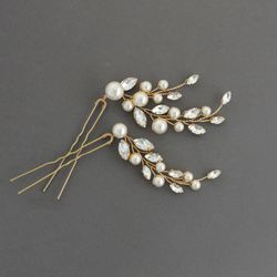 wedding hair pins set of two/ silver or gold / bridal hair piece pearl and crystal / headpiece for bride ceremonial
