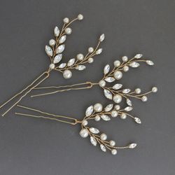 bridal hair pins set of three / silver or gold / wedding hair piece pearl and crystal / hairpiece for bride wedding day