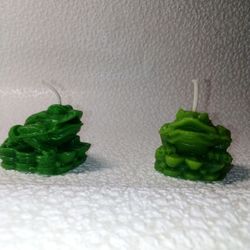 candle frog. little frog. small toad figurine. beeswax candle.