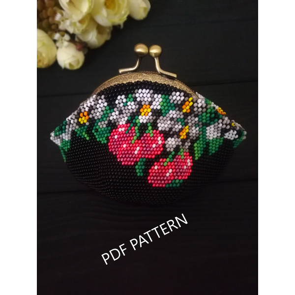 Bead-Crochet-Pattern-Ladies'-Wallet-Cute-Purse-with-a-bow-for-coins