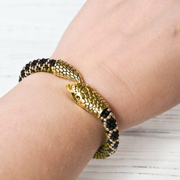 khaki snake bracelet 7.jpg