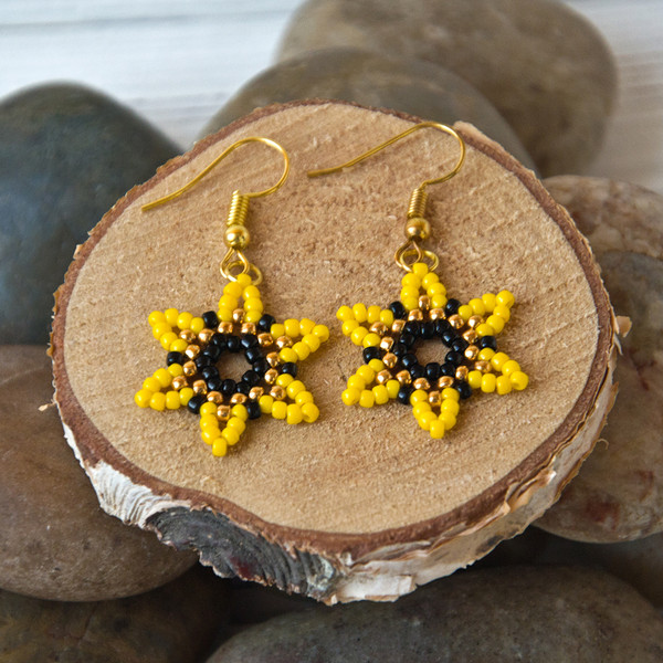 Sunflower earrings dangle4.jpg