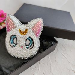 Cat brooch sailor moon, animal pin, handmade brooch white, gift for girlfriend