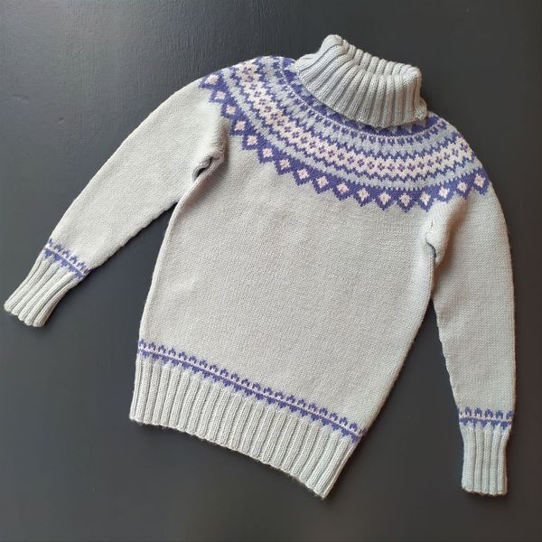 Wool-knitted-sweater-for-a-girl-or-a-boy-2