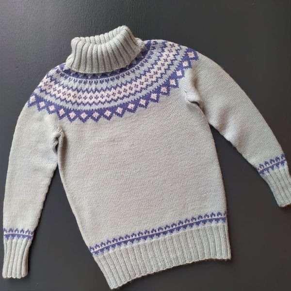 Wool-knitted-sweater-for-a-girl-or-a-boy-7