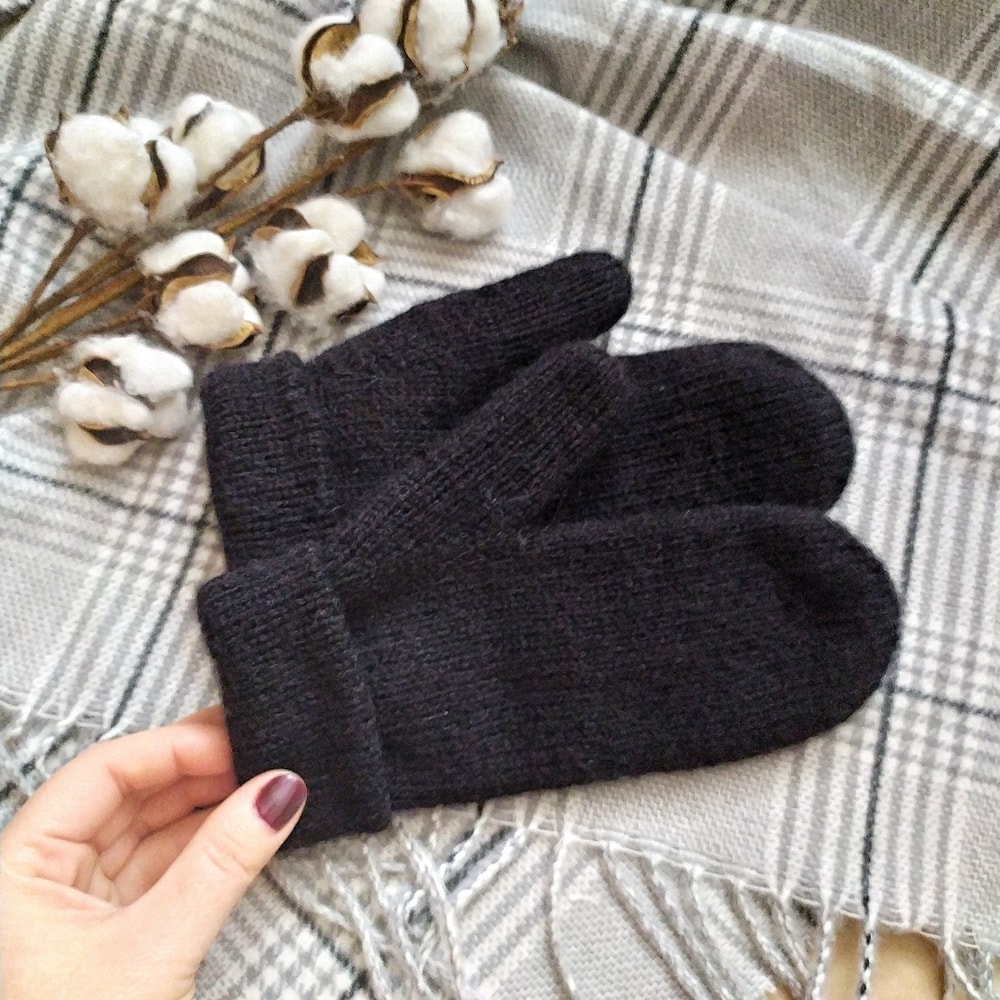 Double handknit women mittens Soft warm alpaca wool women handknitted black color mittens Alpaca knit women mittens