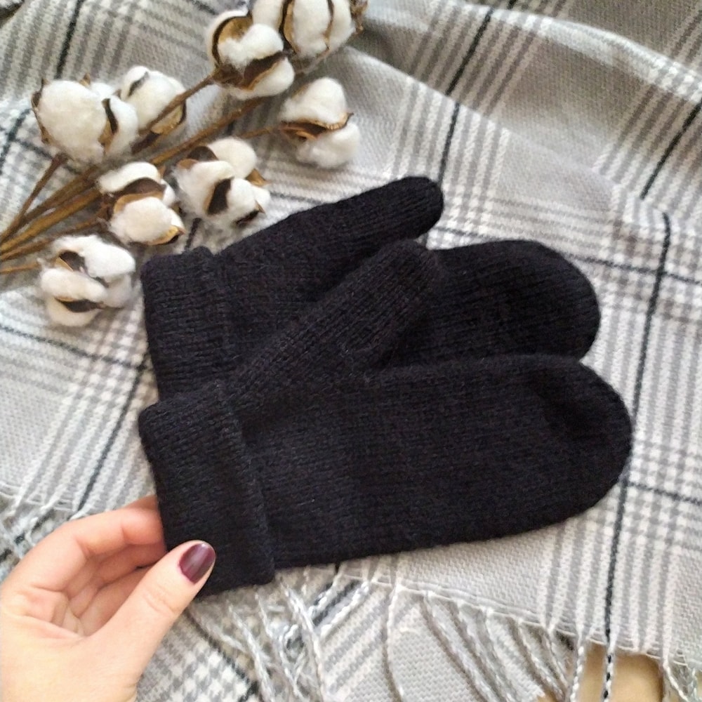 Double handknit women mittens Soft warm alpaca wool women handknitted black color mittens Alpaca knit women mittens