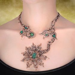 Wire wrapped copper necklace with natural chrysocolla Unique flower style Green gemstone open choker Handcrafted jewelry