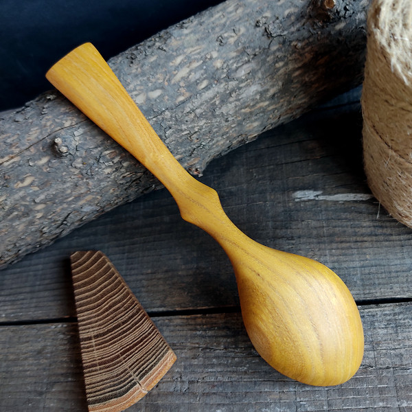 Handmade wooden spoon from natural mulberry wood with elegant handle - 03