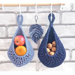 jute wall gothic style decor ideas 2 blue hanging storage baskets