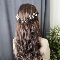 Floral wedding babys breath hair pins , Gypsophila bridal flowers hair piece , White little flower headpiece