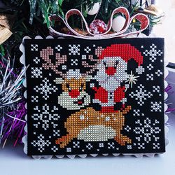 Santa and reindeer cross stitch pattern, Funny christmas cross stitch, Winter cross stitch, Digital PDF