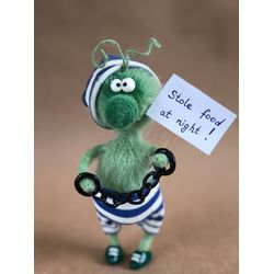 Green Cockroach Toy Collectible Soft Sculptured Insect Interior Cute figure Crochet Mohair Statue Home decor ooak