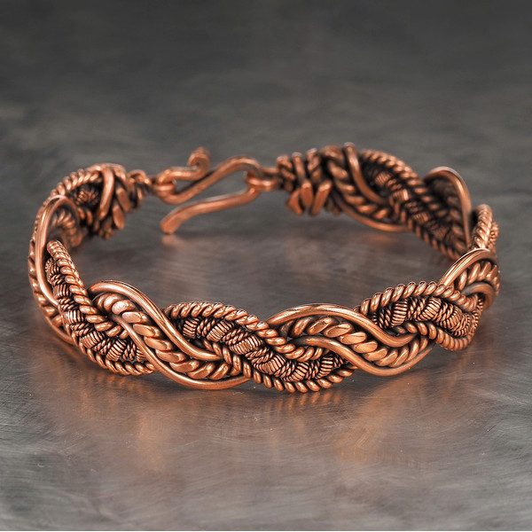 copperbraceletwomangiftuniquewirewrappedartisanjewelry7th22ndanniversarywirewrapartdesign (2).jpeg