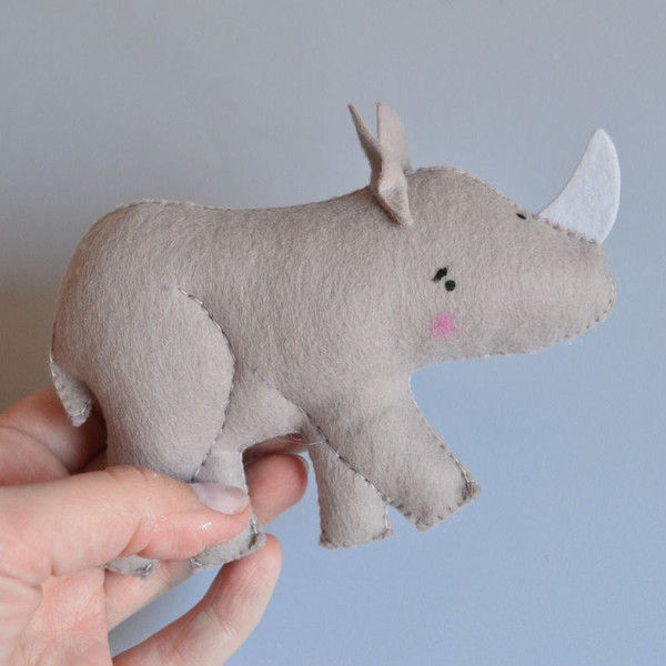 rhino-felt-sewing-toy-pattern