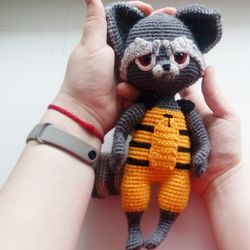 Crochet pattern Amigururmi Raccoon Rocket, DIY Tutorial Guardian of the Galaxy PDF Digital download