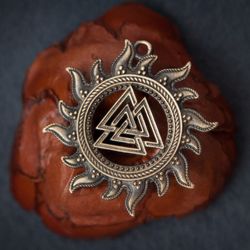 valknut pendant. viking sign necklace. odin jewelry. rune necklace. sacred sign jewelry. sun pendant on leather cord.