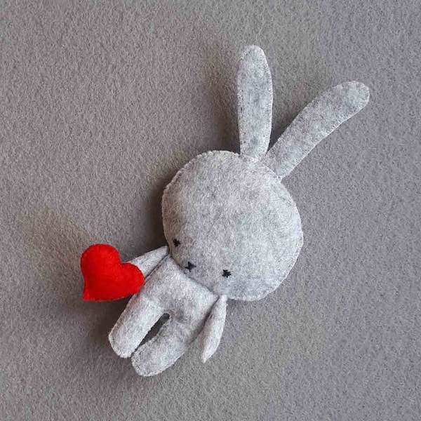 Bunny felt pattern PDF , primitive doll sewing pattern , Fel | Inspire ...