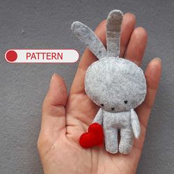 Bunny felt pattern PDF , primitive doll sewing pattern , Felt animal toys pattern