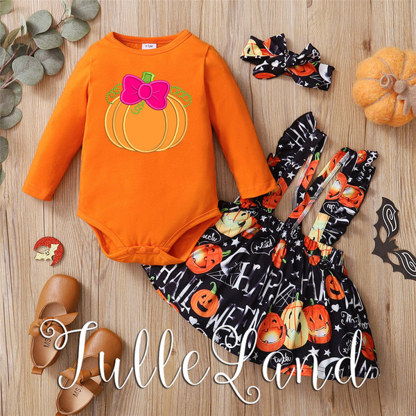 Halloween-Pumpkin-with- Bow-Machine-embroidery-applique-design.jpg